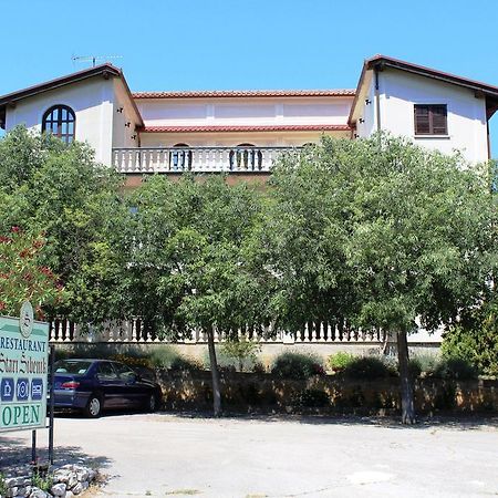 Apartments Stari Šibenik Grebastica Bagian luar foto