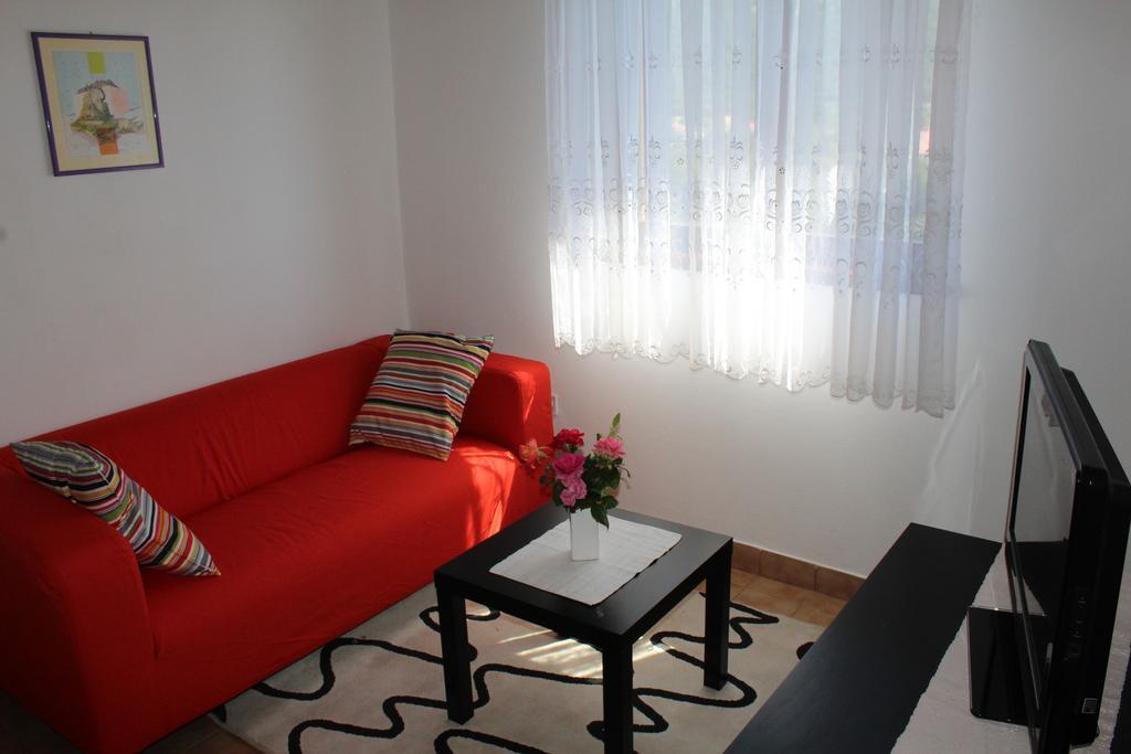 Apartments Stari Šibenik Grebastica Ruang foto