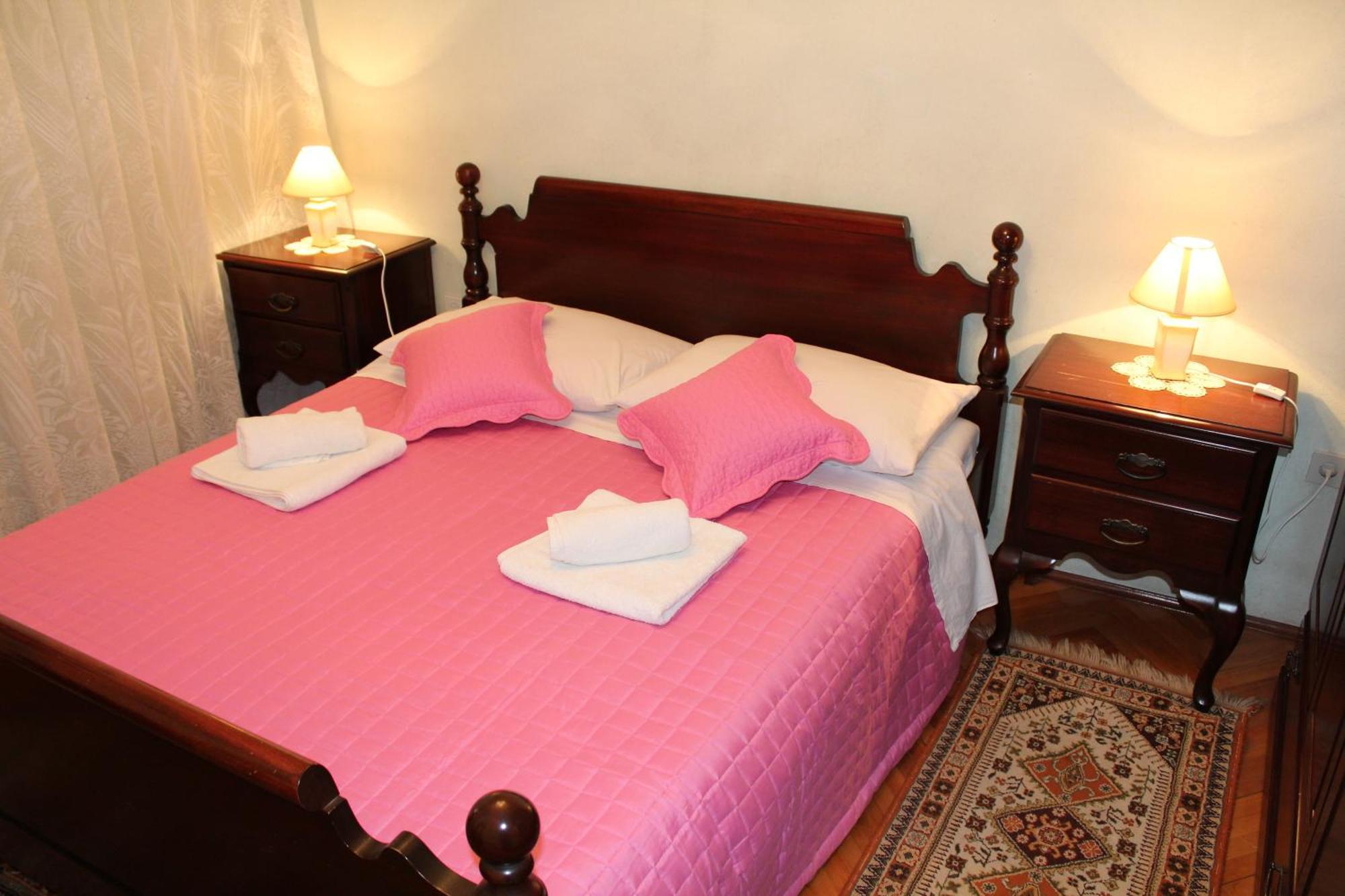 Apartments Stari Šibenik Grebastica Ruang foto
