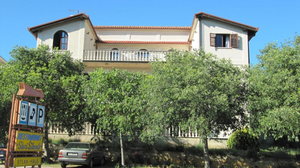 Apartments Stari Šibenik Grebastica Bagian luar foto