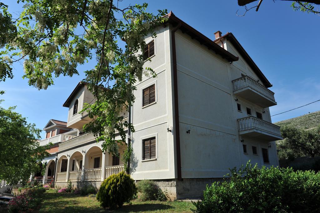Apartments Stari Šibenik Grebastica Bagian luar foto